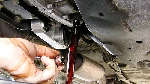 How to change Dena gearbox oil