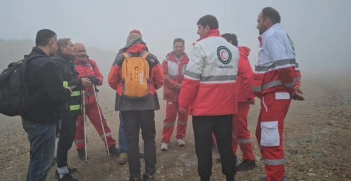 هلال احمر: تعداد ۶۵ تیم امدادی در جست‌وجوی بالگرد حادثه‌دیده هستند