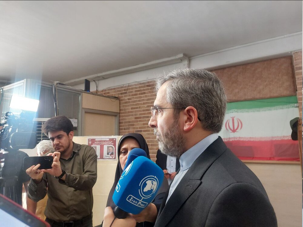 باقری: مشارکت ایرانیان خارج از کشور در دور دوم انتخابات افزایش یافته است