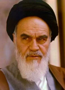 نویسنده کتاب ولایت فقیه پازوکی : آیتالله سید روحالله موسویخمینی